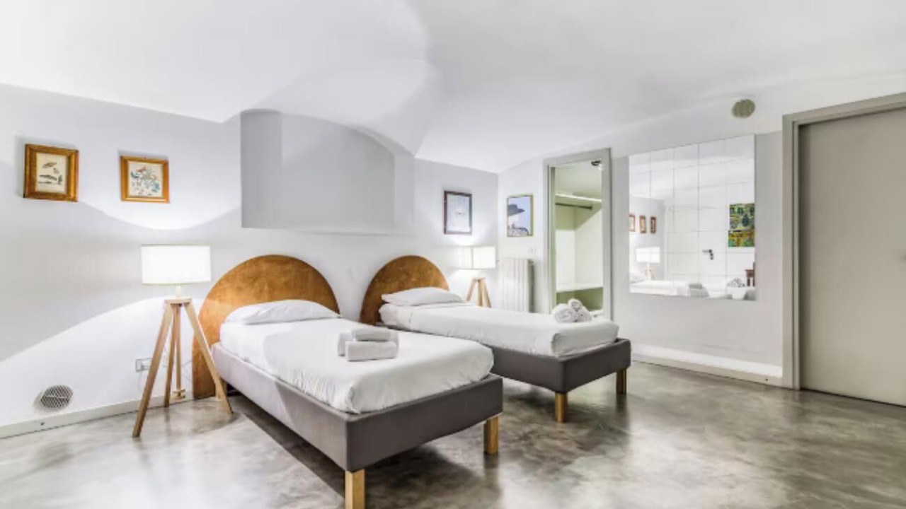Photo of Bedroom in Chinatown