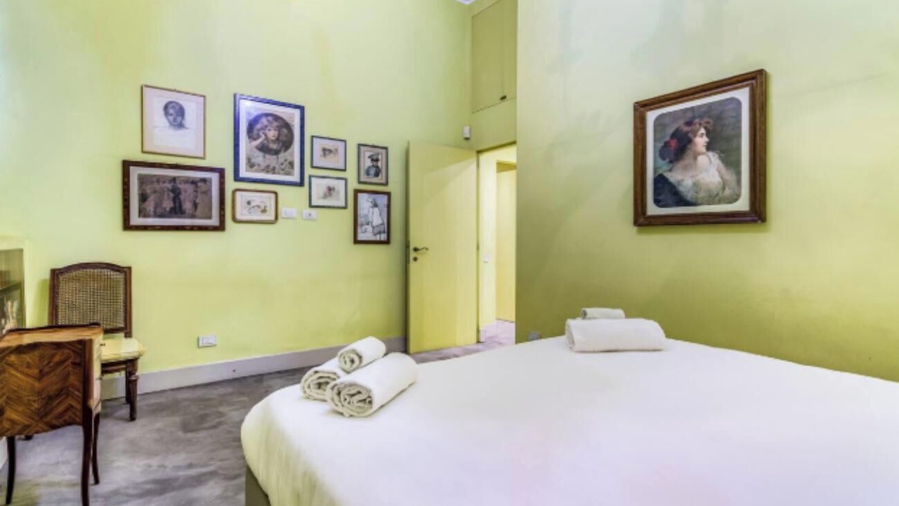 Photo of Bedroom in Chinatown
