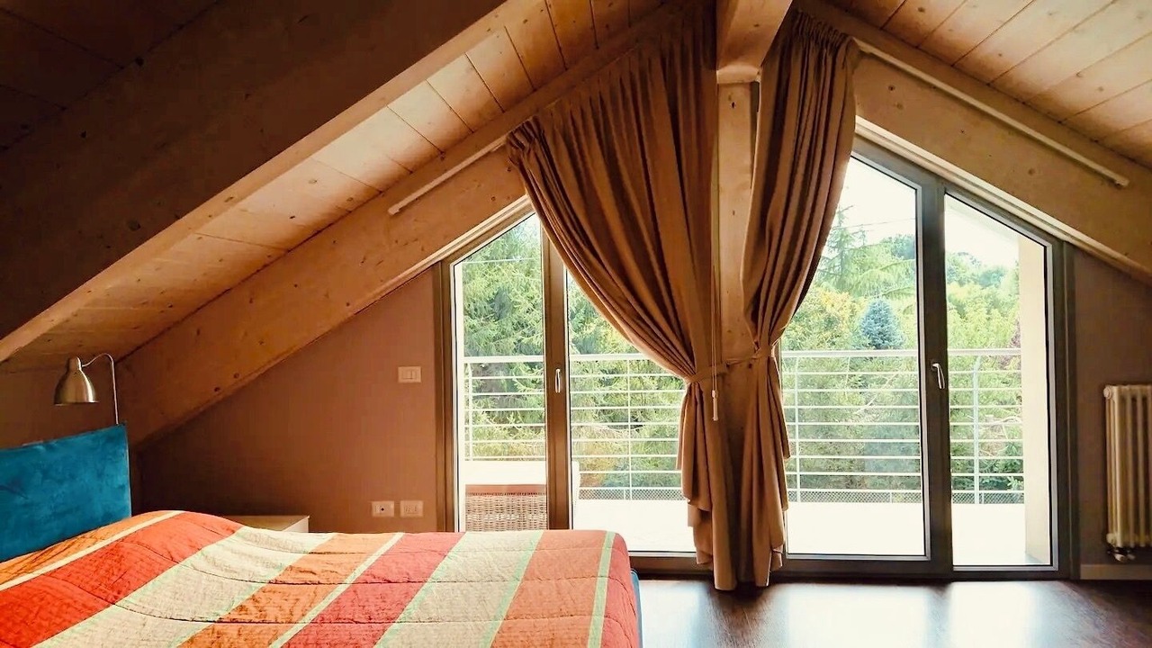 Photo of Bedroom in Colico Piano