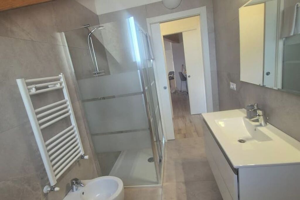 Photo of Bathroom in Menaggio