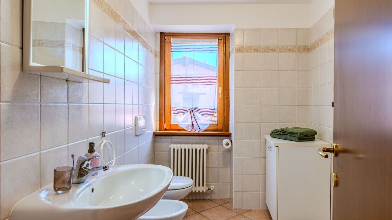 Photo of Bathroom in Claino Con Osteno