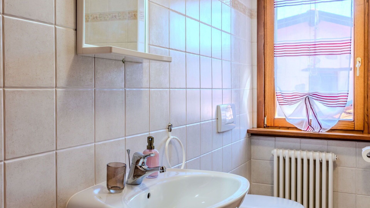 Photo of Bathroom in Claino Con Osteno