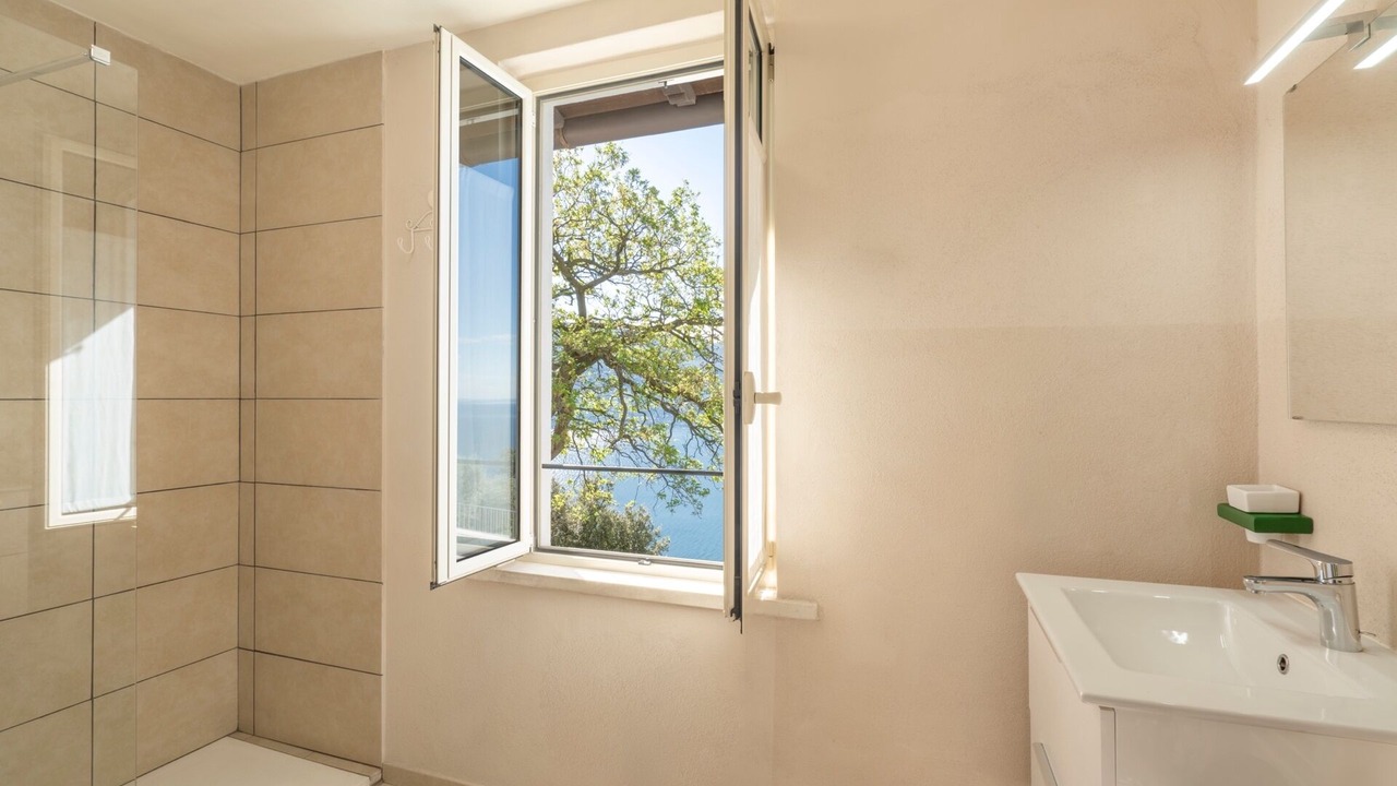 Photo of Bathroom in Gargnano