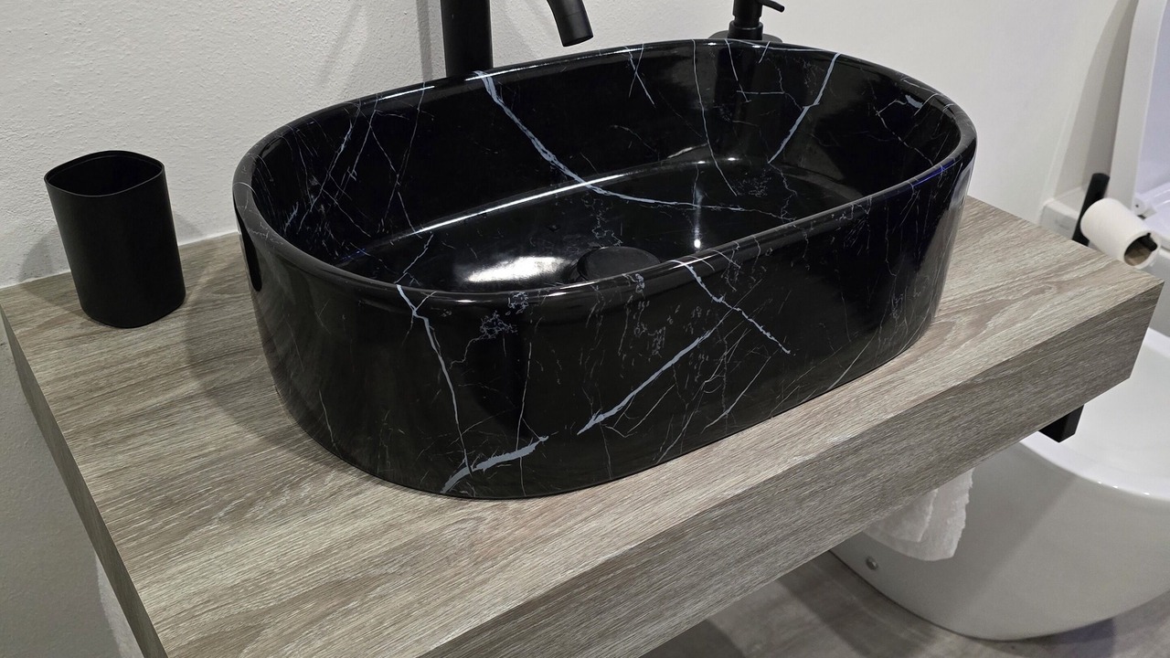 Photo of Bathroom in Lonate Pozzolo