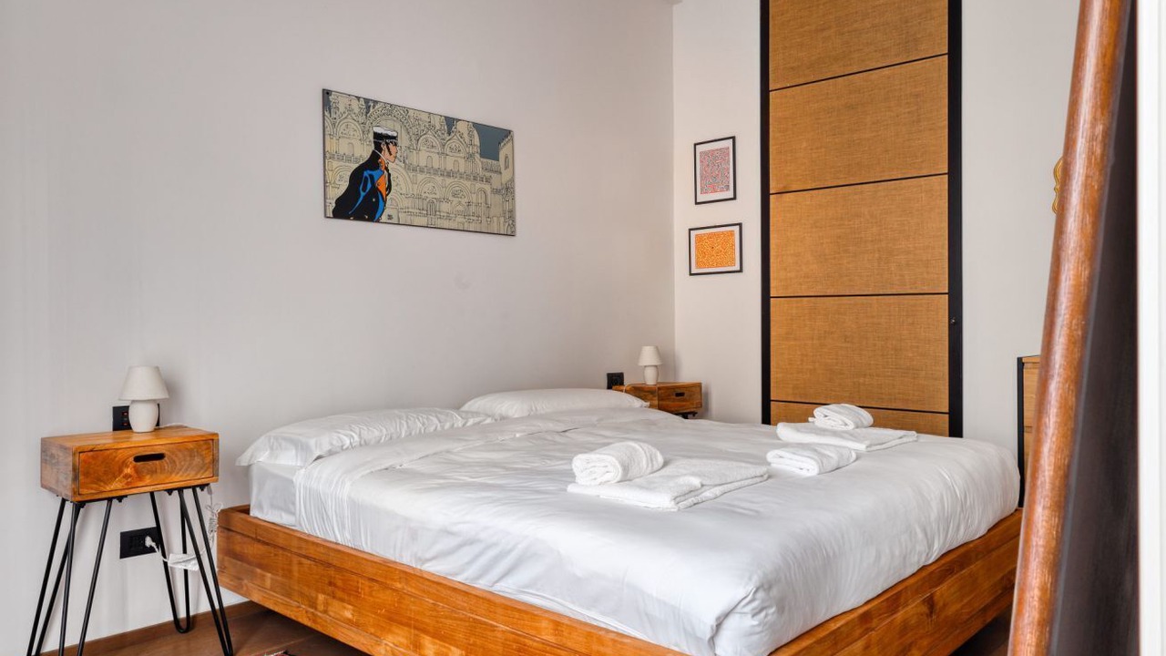 Photo of Bedroom in Magenta