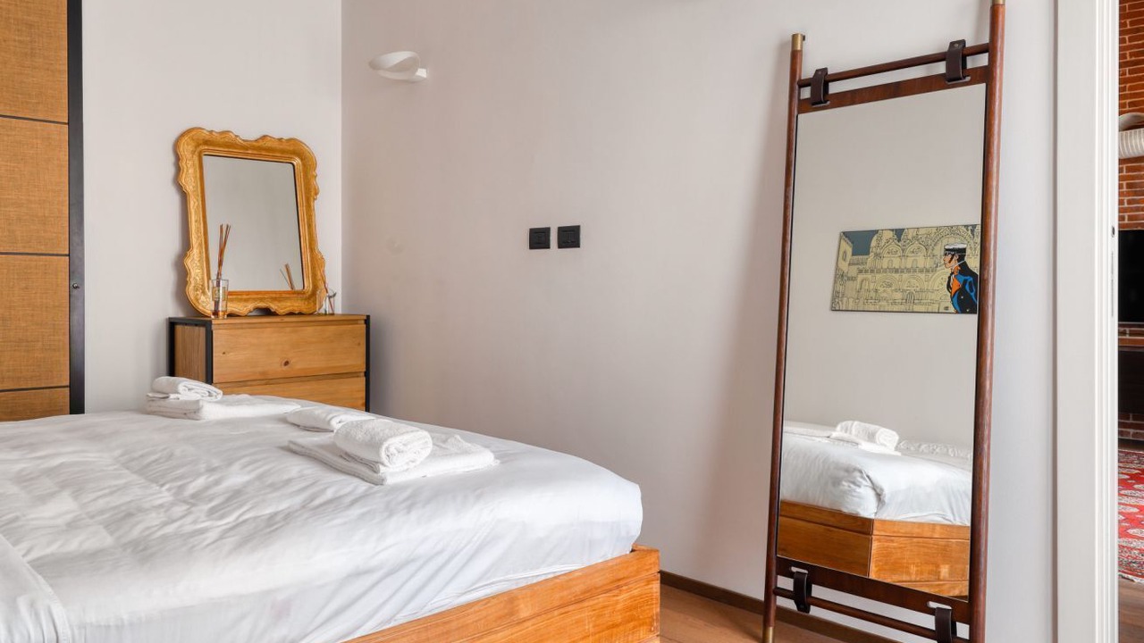 Photo of Bedroom in Magenta