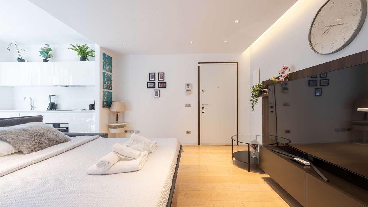 Photo of Bedroom in Tricolore