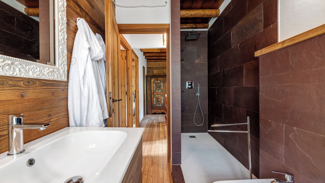 Photo of Bathroom in Schignano