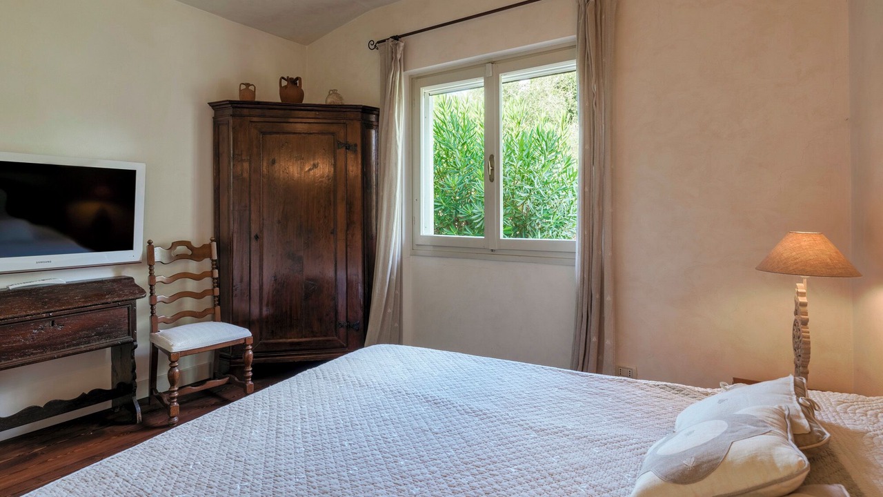 Photo of Bedroom in Paradiso