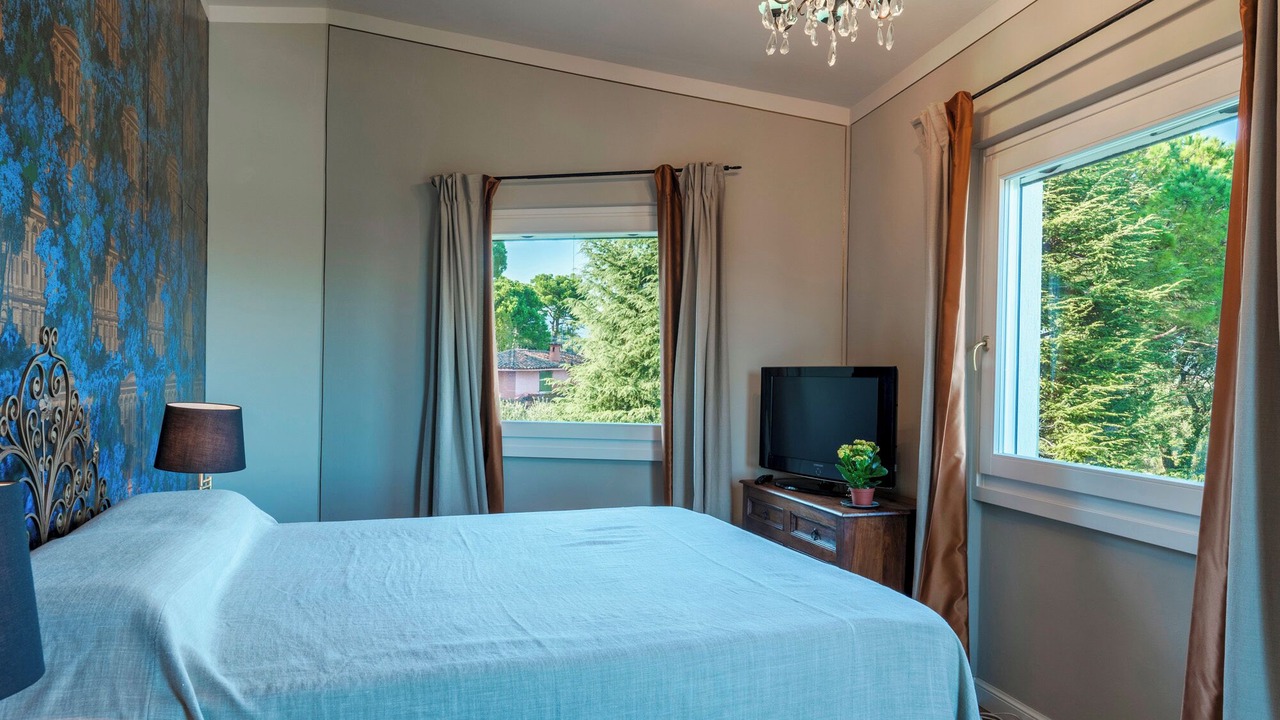 Photo of Bedroom in Paradiso