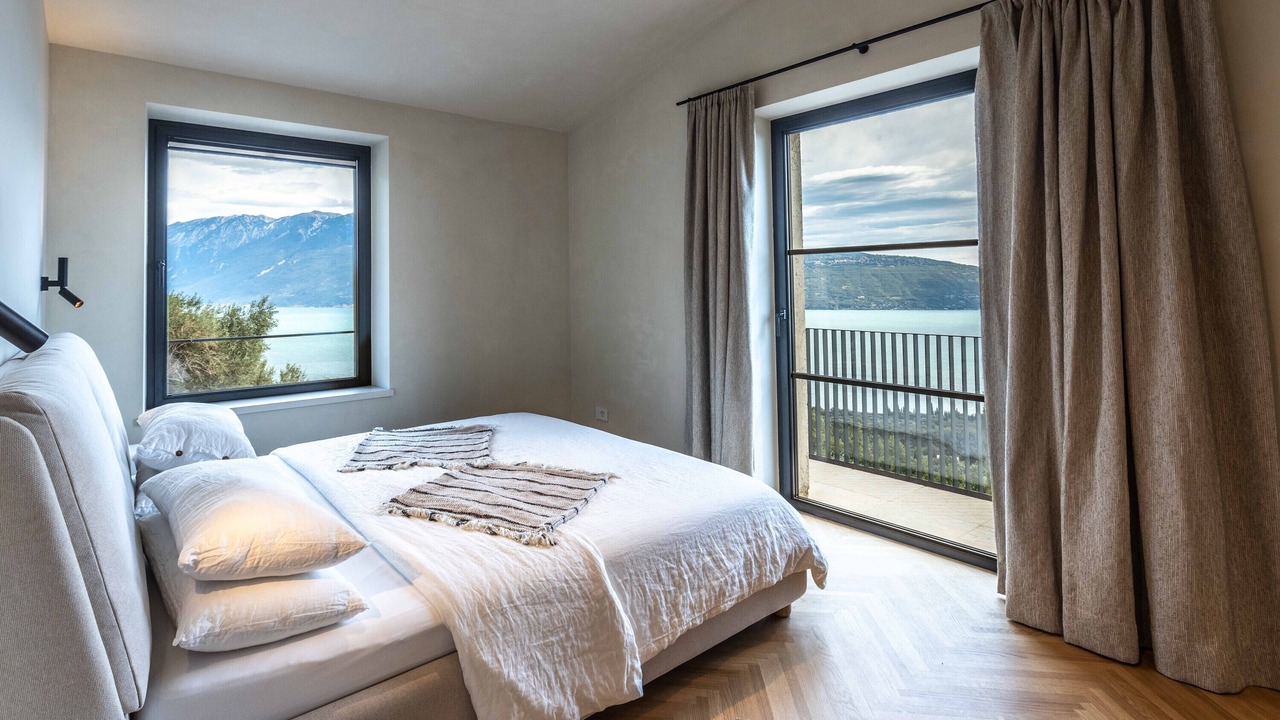 Photo of Bedroom in Toscolano Maderno