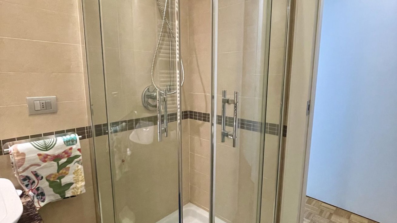 Photo of Bathroom in Rho
