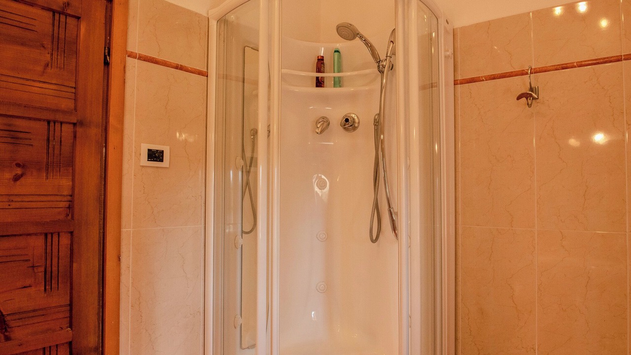 Photo of Bathroom in Serina