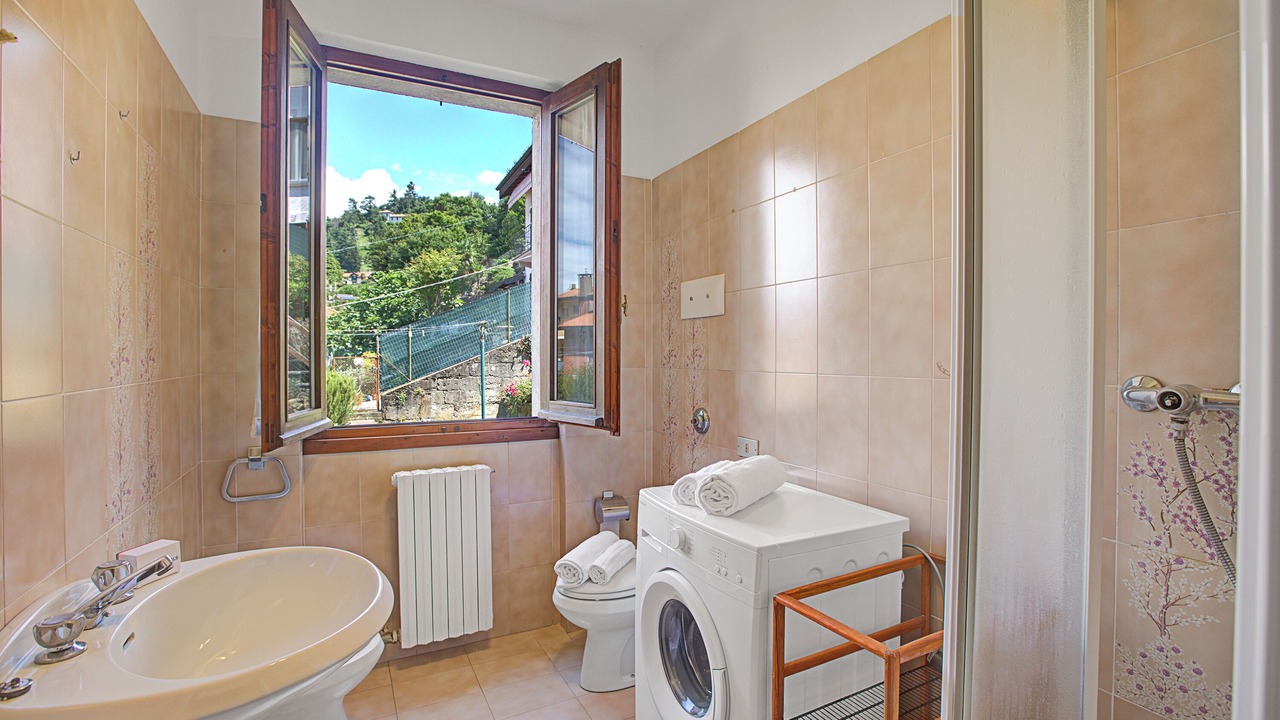 Photo of Bathroom in Laveno Mombello