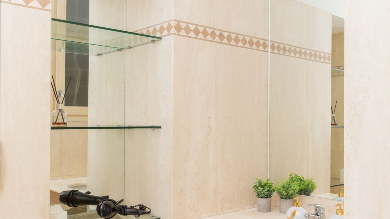 Photo of Bathroom in Bullona