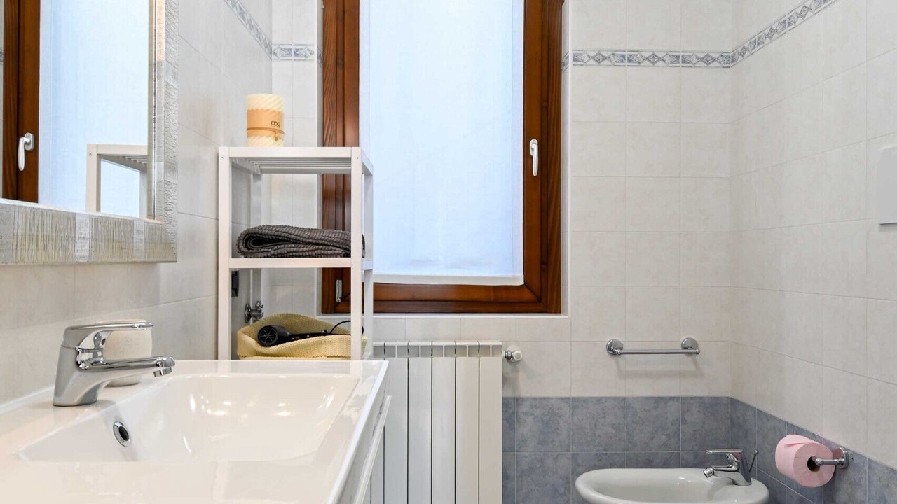 Photo of Bathroom in Costa Volpino