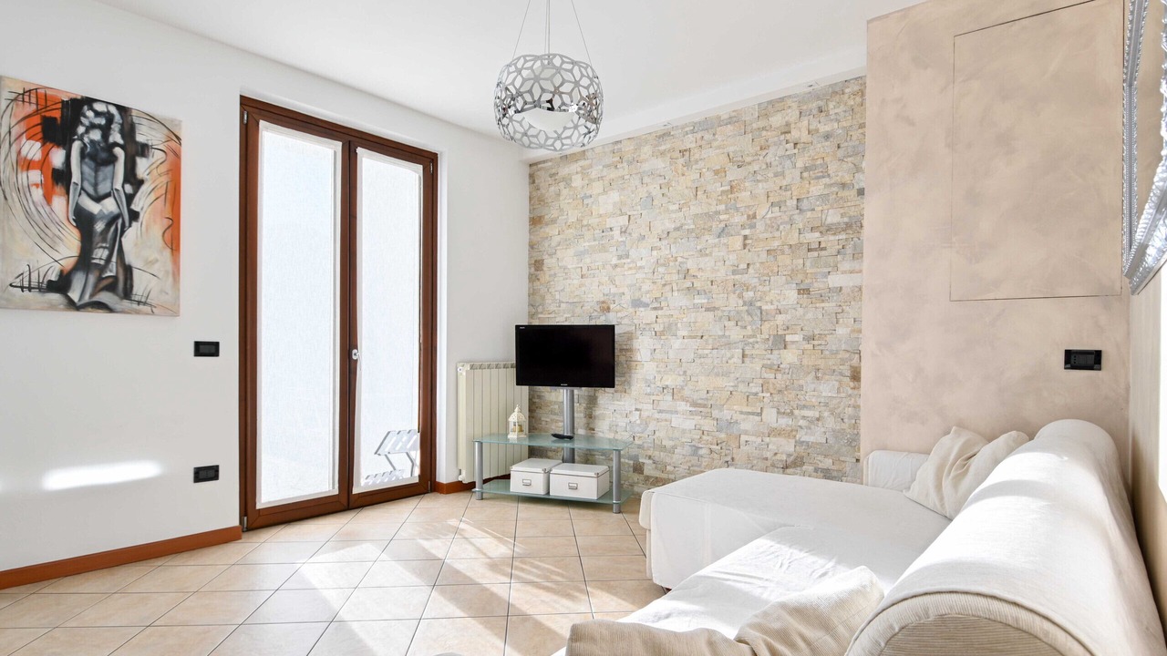 Photo of Livingroom in Costa Volpino