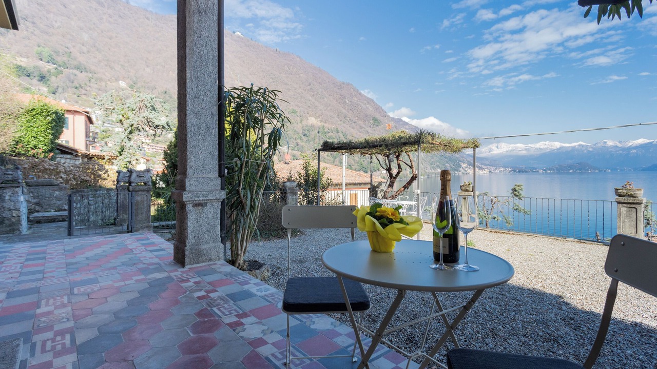Photo of Patio Balcony in Argegno