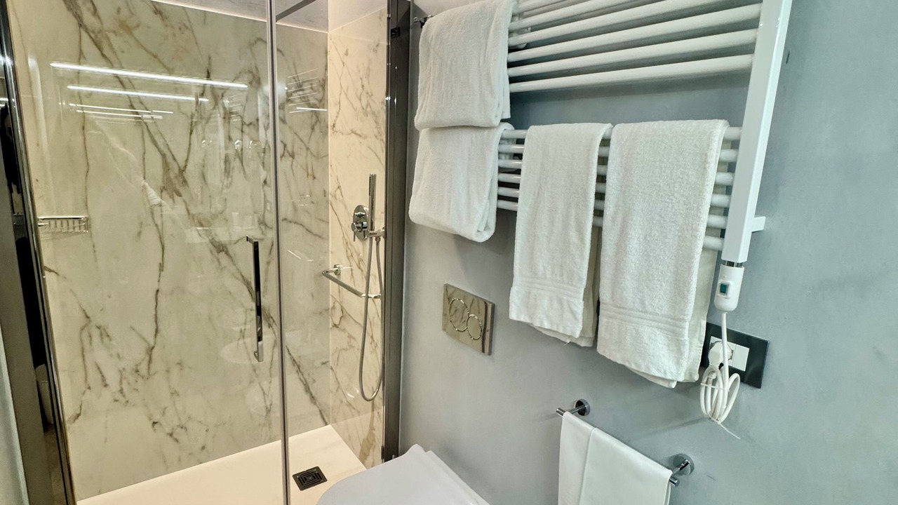 Photo of Bathroom in Central Station