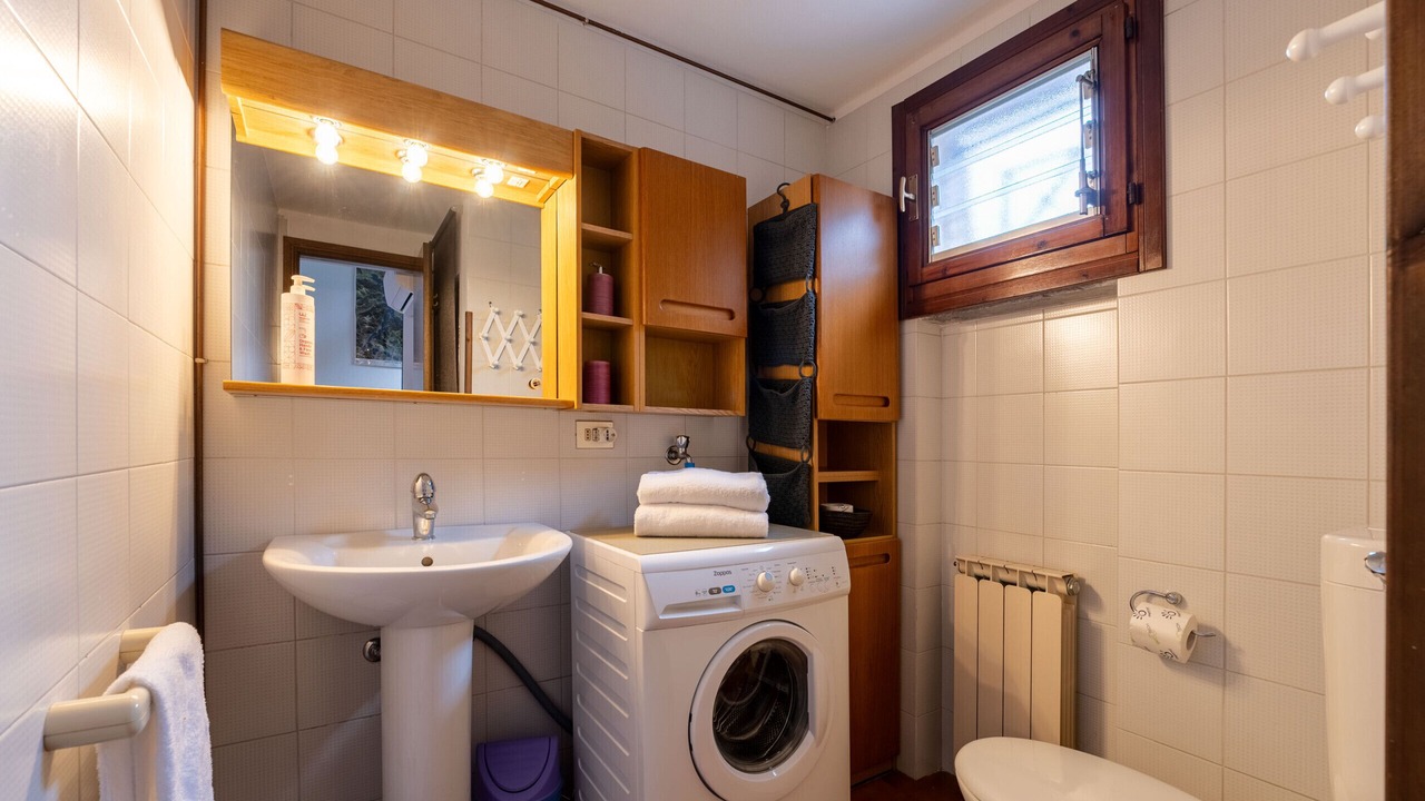 Photo of Bathroom in Limonta
