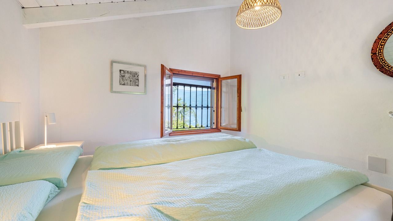 Photo of Bedroom in Toscolano Maderno