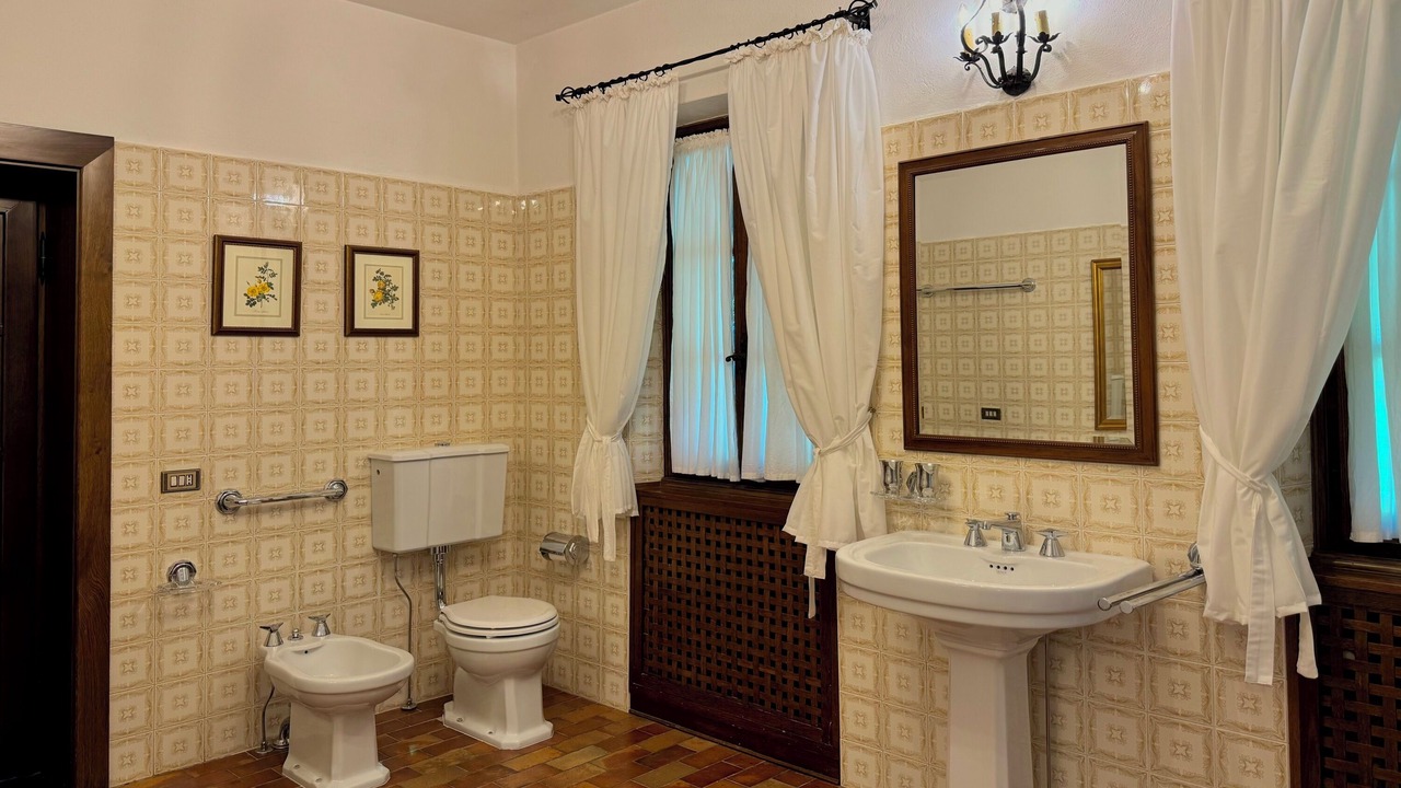Photo of Bathroom in Naggio
