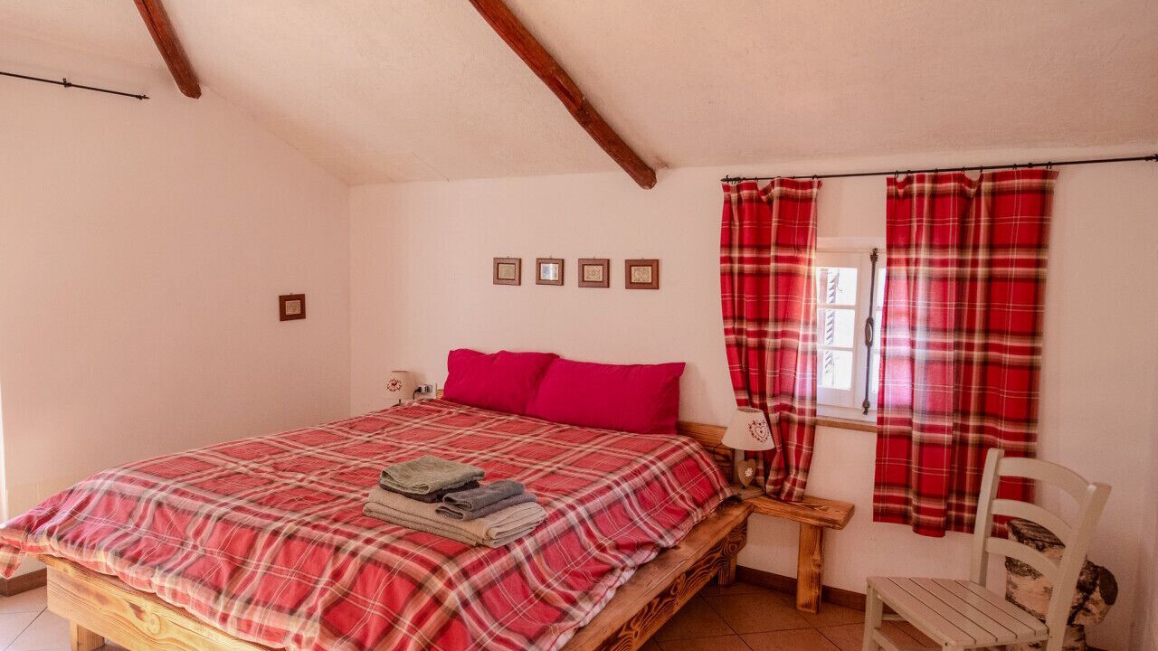Photo of Bedroom in Serina