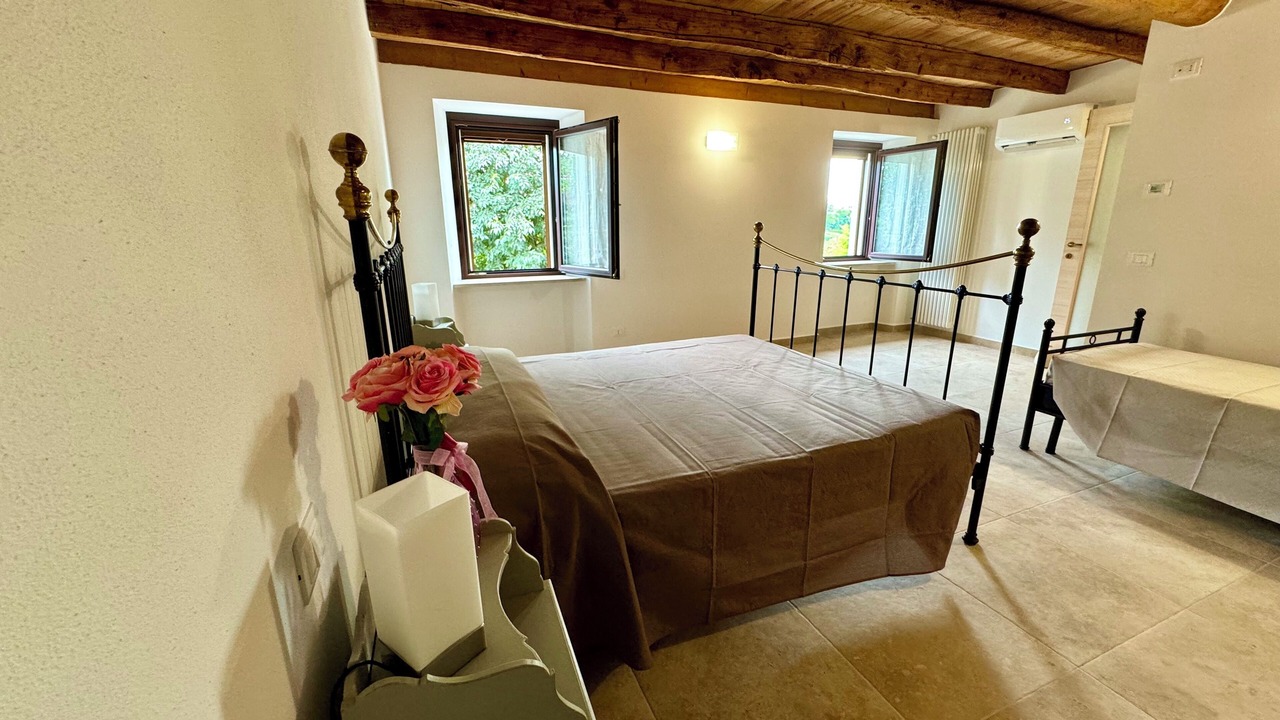 Photo of Bedroom in Pozzolengo