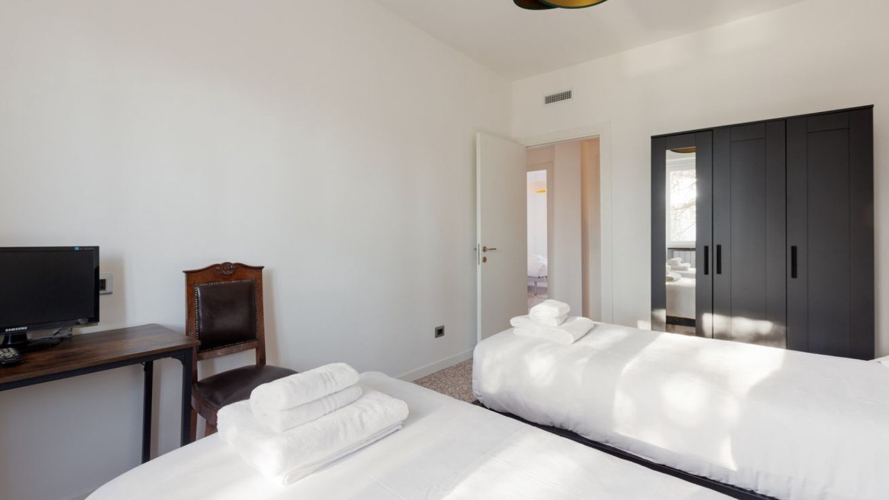 Photo of Bedroom in Lambrate