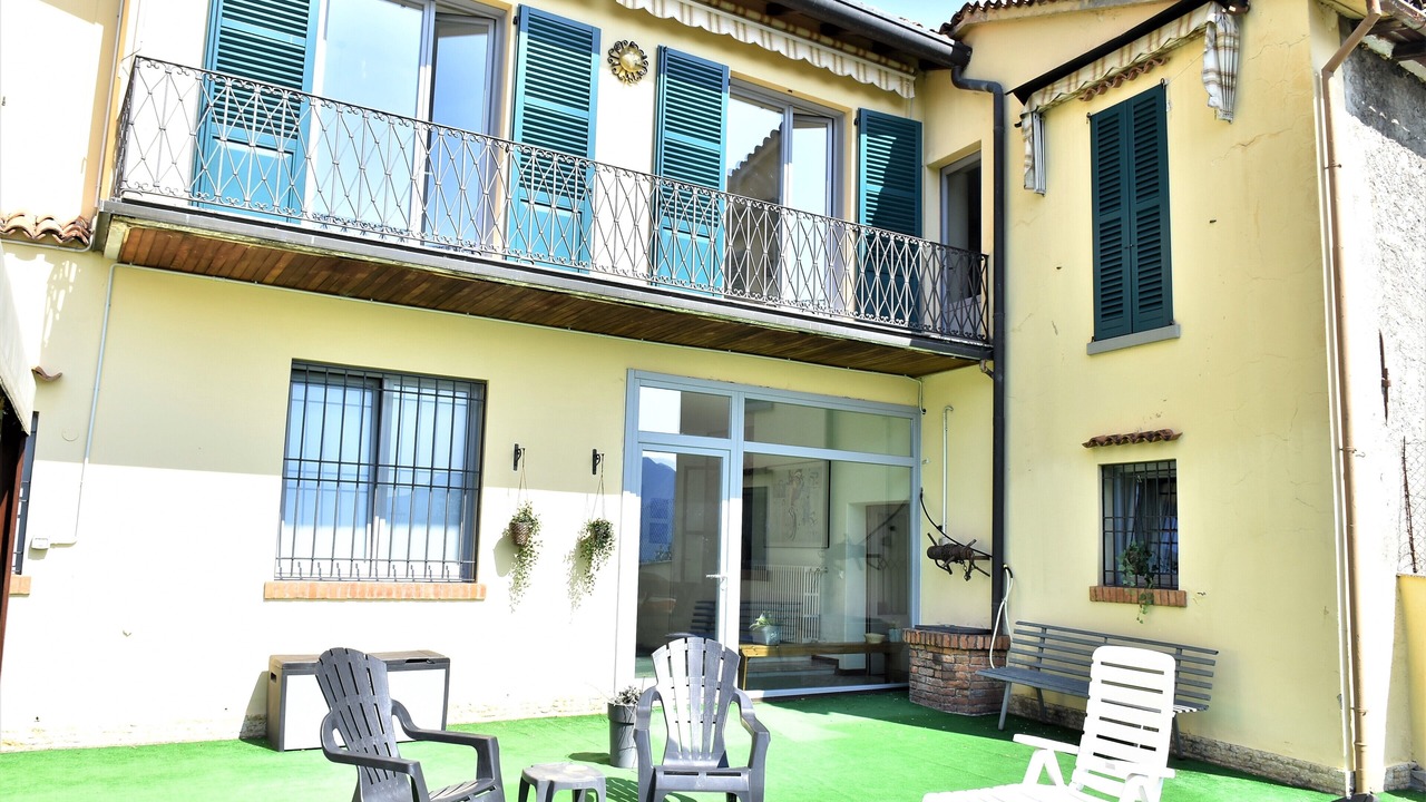Photo of Patio Balcony in Solto Collina
