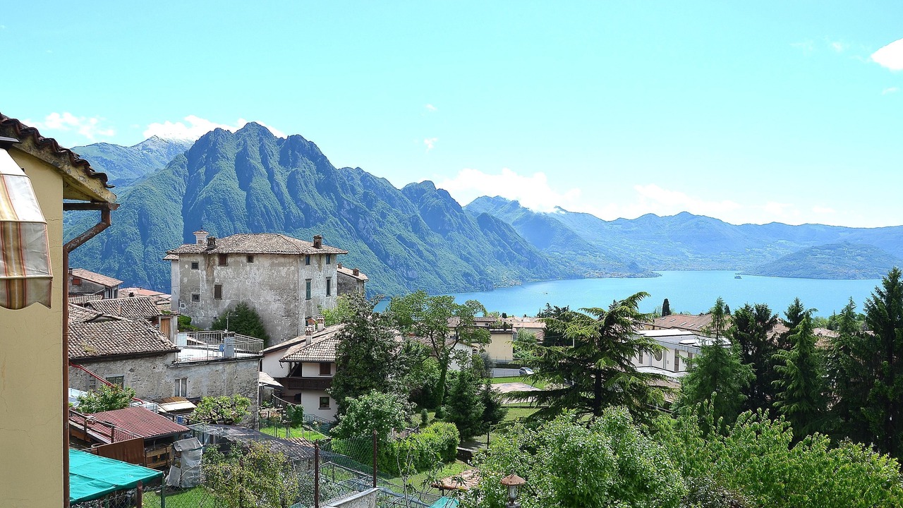 Photo of Others in Solto Collina