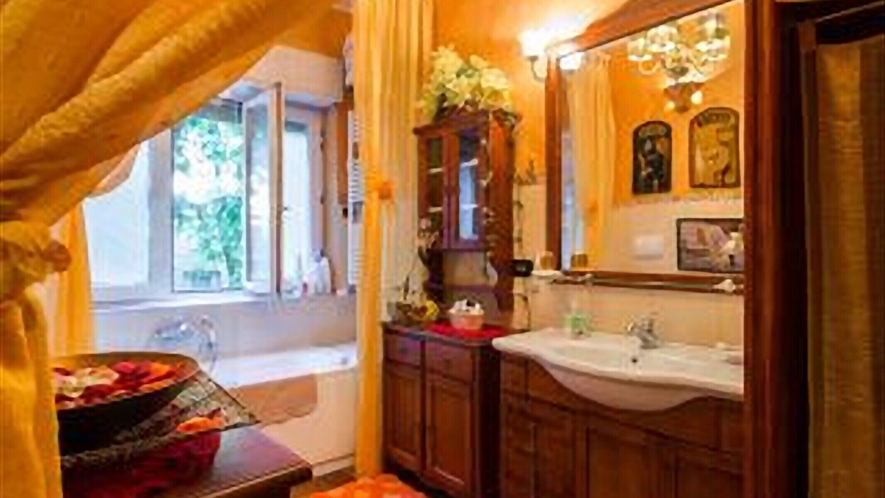 Photo of Bathroom in Bullona