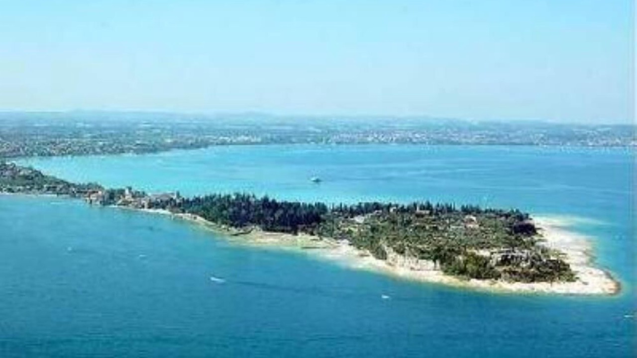 Photo of Others in Lugana