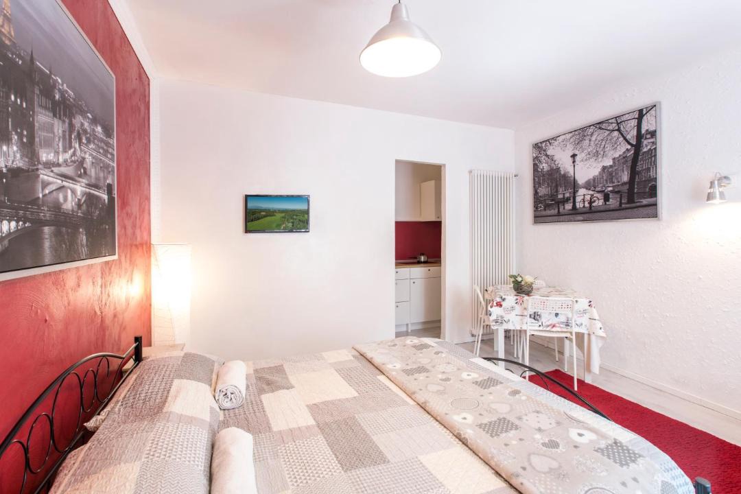 Photo of Bedroom in Desenzano del Garda City Centre