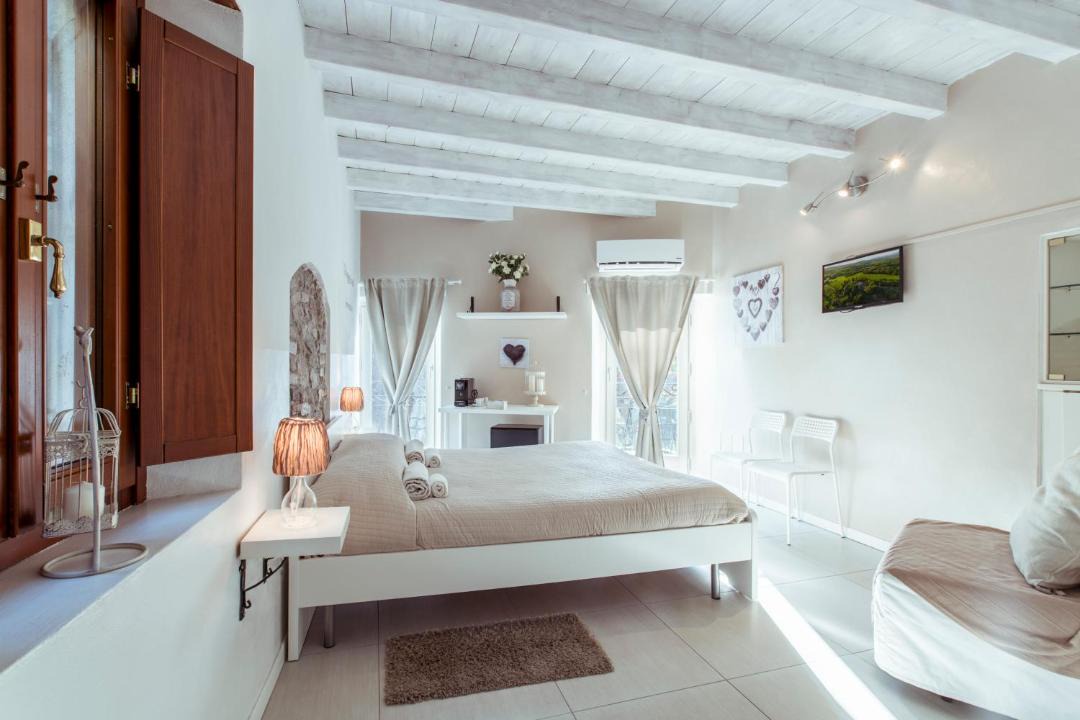 Photo of Bedroom in Desenzano del Garda