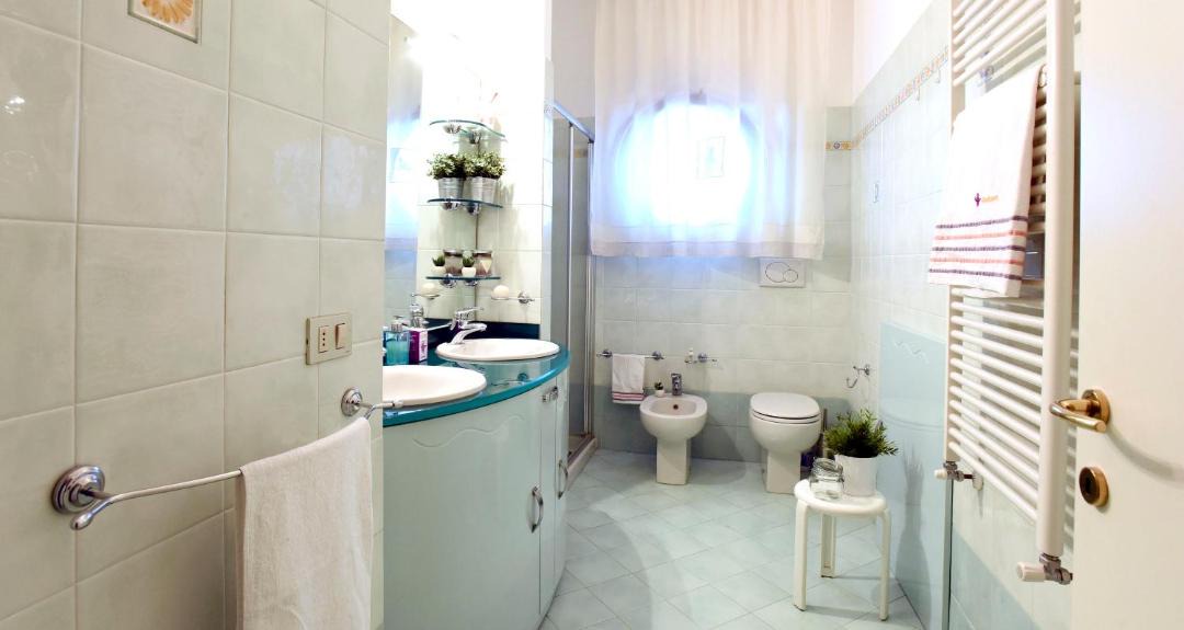 Photo of Bathroom in Giambellino