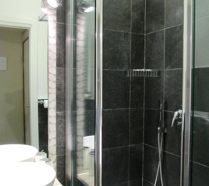 Photo of Bathroom in Niguarda