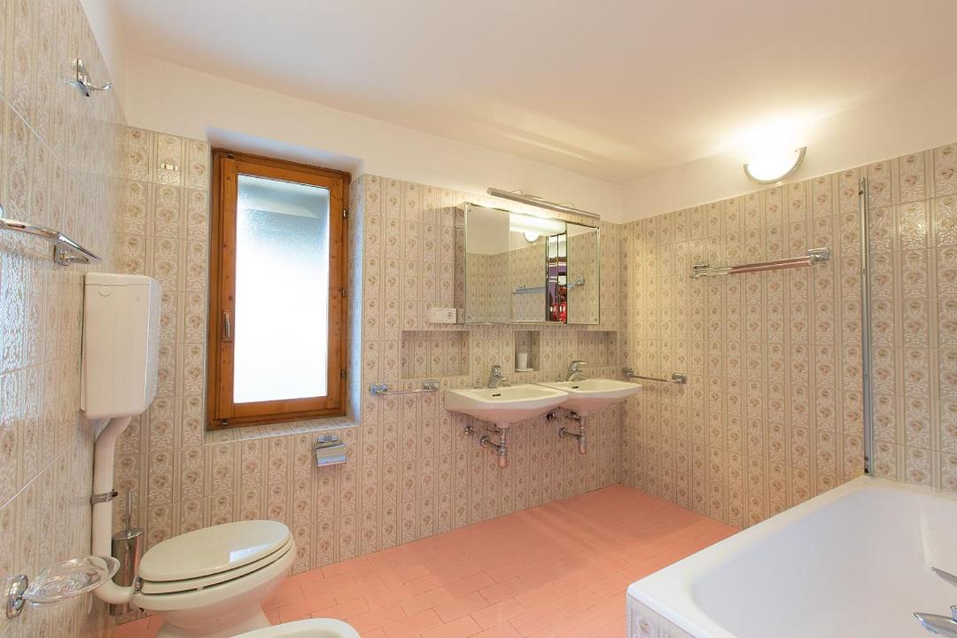 Photo of Bathroom in Teola