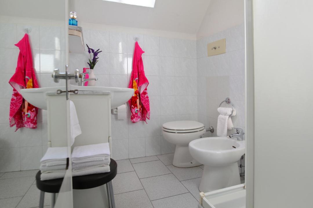 Photo of Bathroom in Chinatown