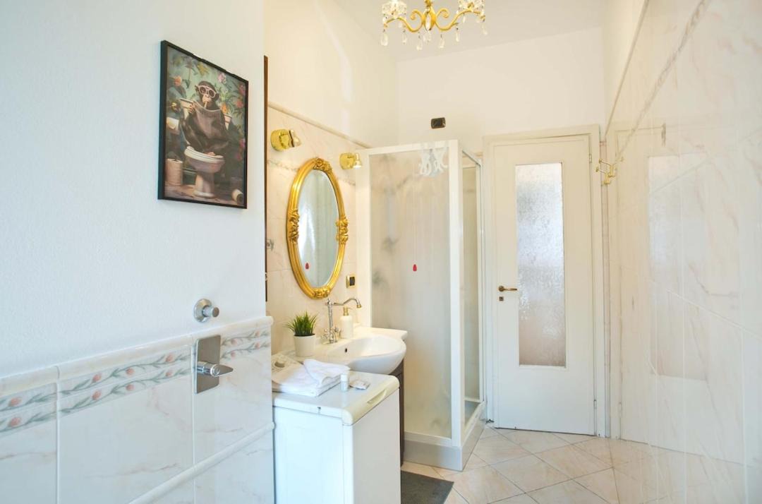 Photo of Bathroom in Gorla