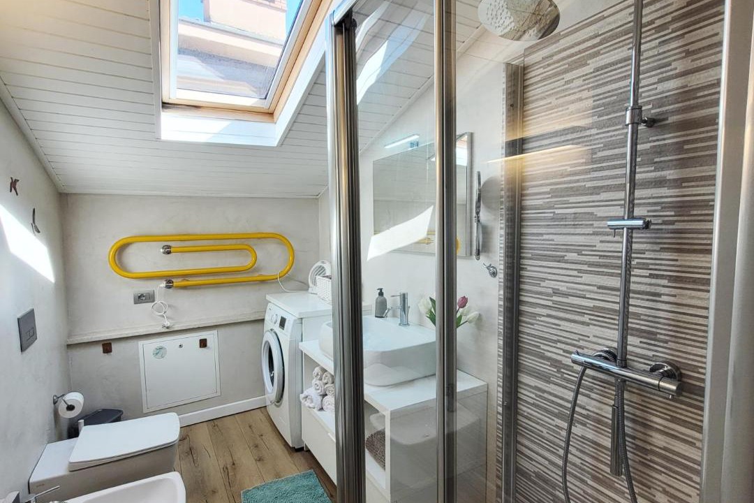 Photo of Bathroom in Lovere Old Town