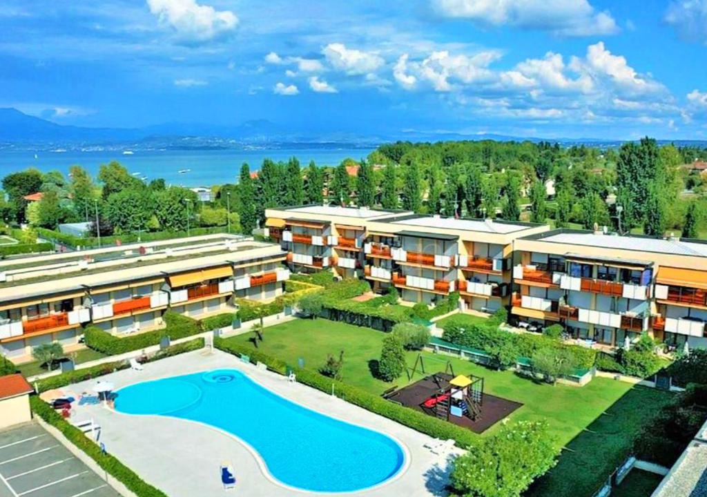 Photo of Others in Lugana