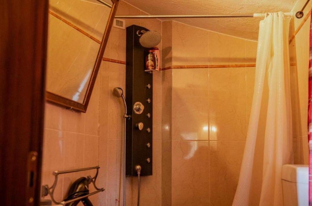 Photo of Bathroom in Serina