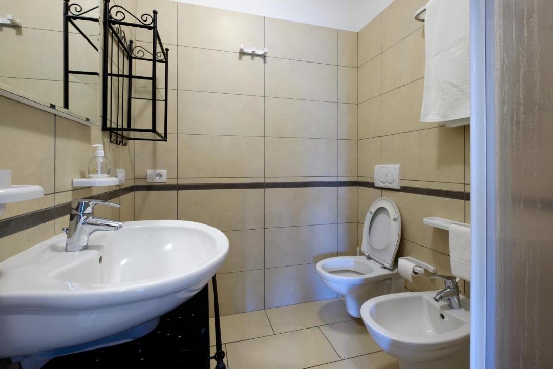 Photo of Bathroom in Dascio