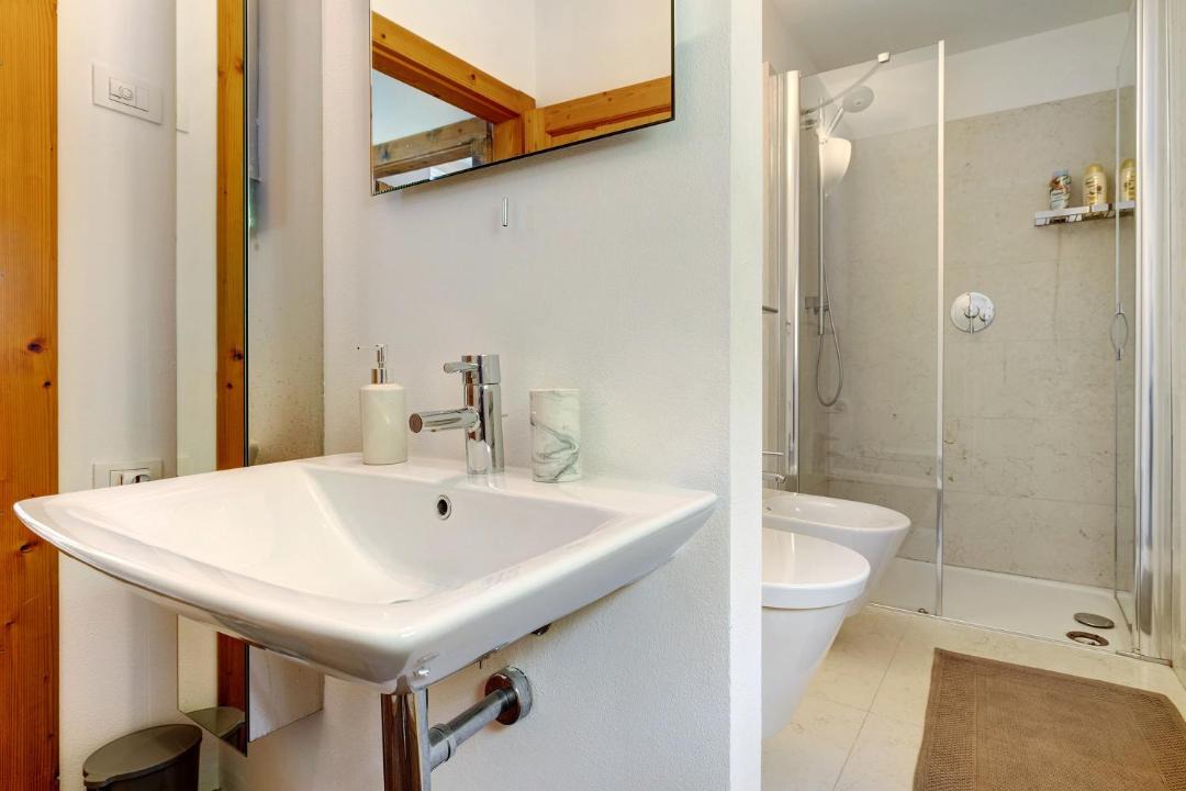 Photo of Bathroom in Gargnano