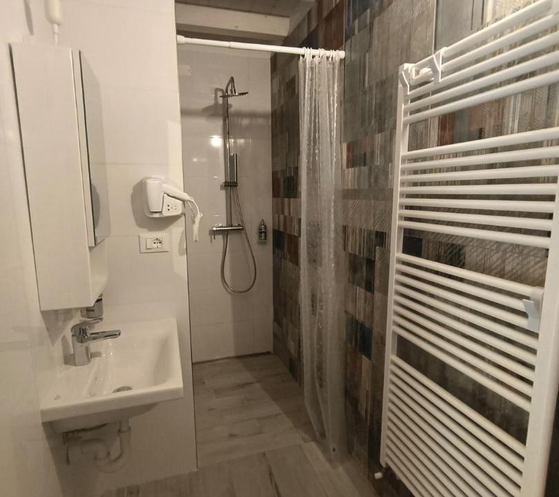 Photo of Bathroom in Marone