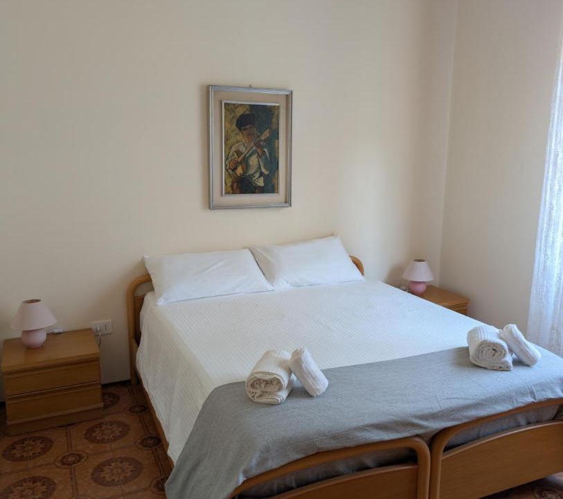 Photo of Bedroom in Sale Marasino