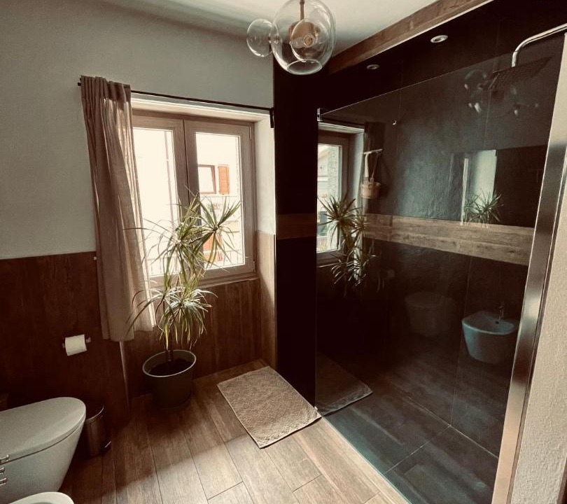 Photo of Bathroom in Tirano