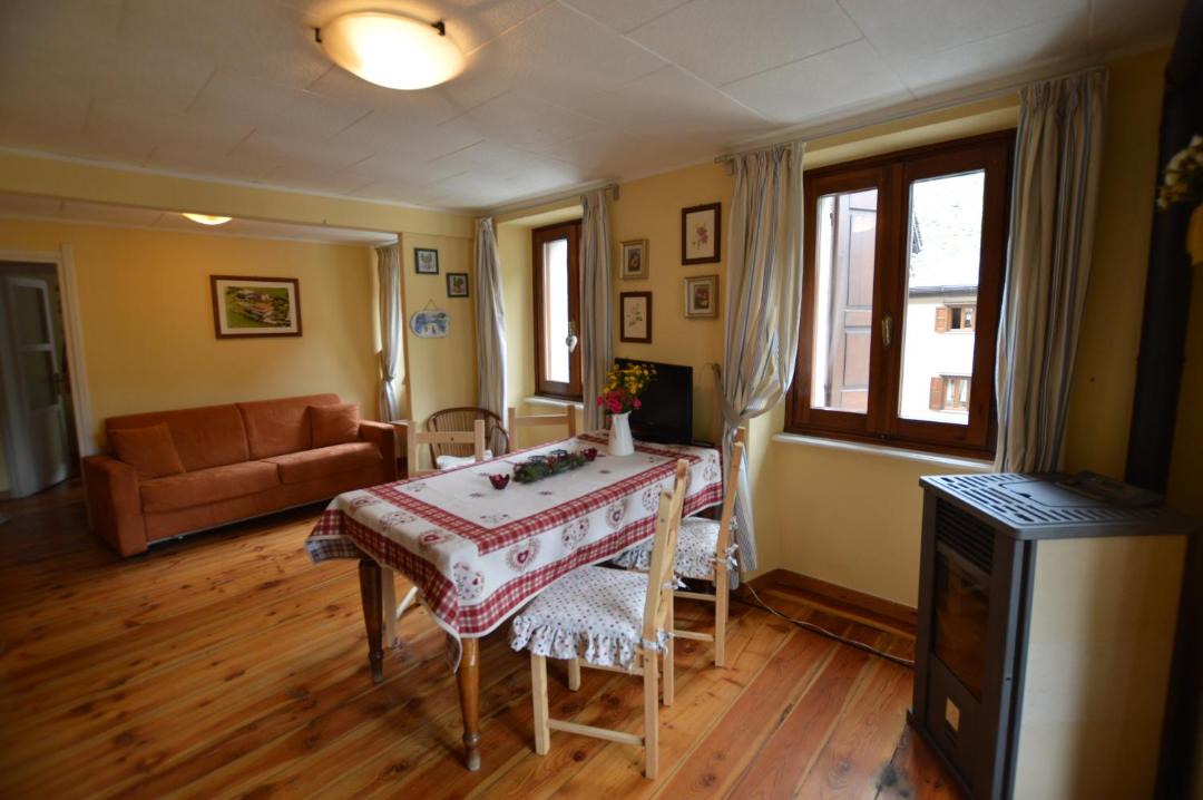 Photo of Livingroom in Prestone