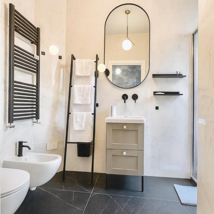 Photo of Bathroom in Central Station